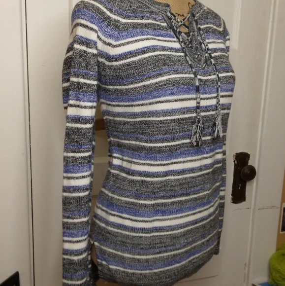 Knit Sweater - Picture 5 of 9